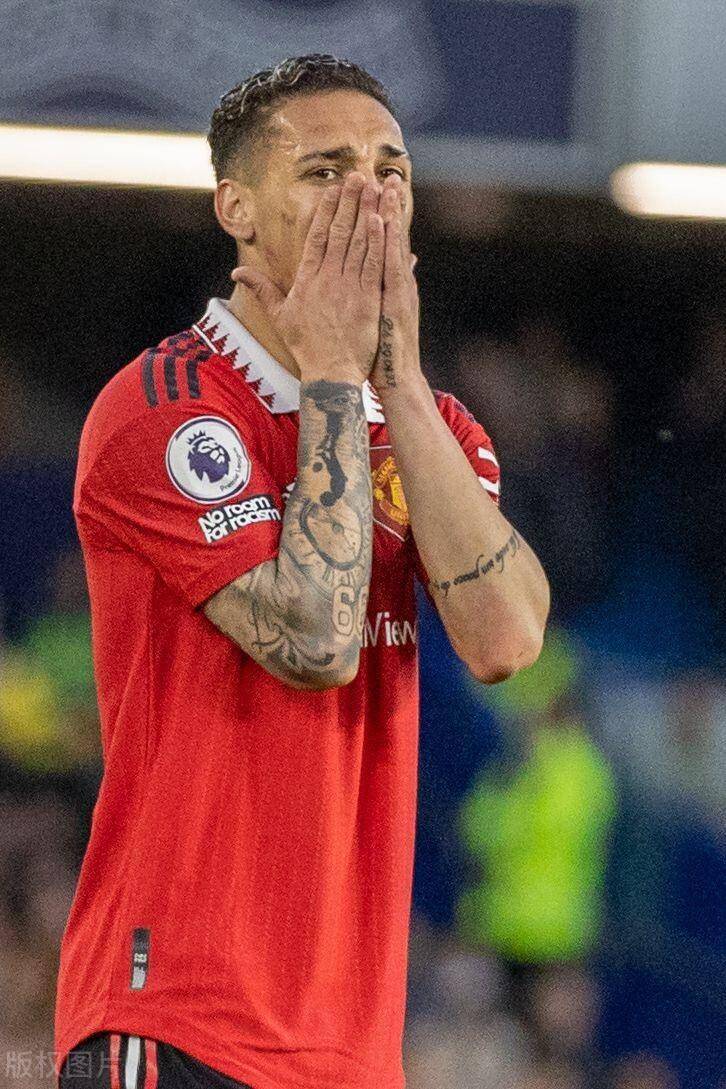 包含布莱顿发布备战花絮，冲刺阶段绝杀压哨，德甲任务艰巨，轮换策略成焦点的词条-英雄联盟